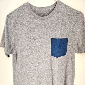 Patagonia front pocket tshirt mens medium slim fit